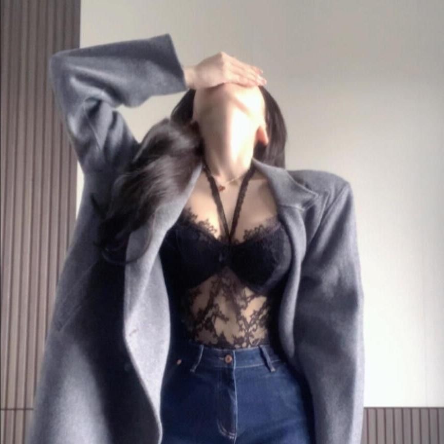 韩风甜辣妹蕾丝吊带背心女春季新款纯欲设计感小众别致小上衣