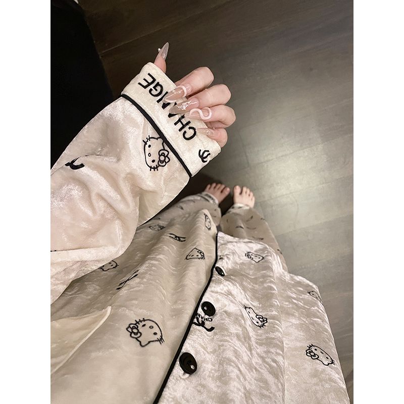 KT猫金丝绒睡衣女春秋款长袖可爱卡通学生保暖冬季开衫家居服套装