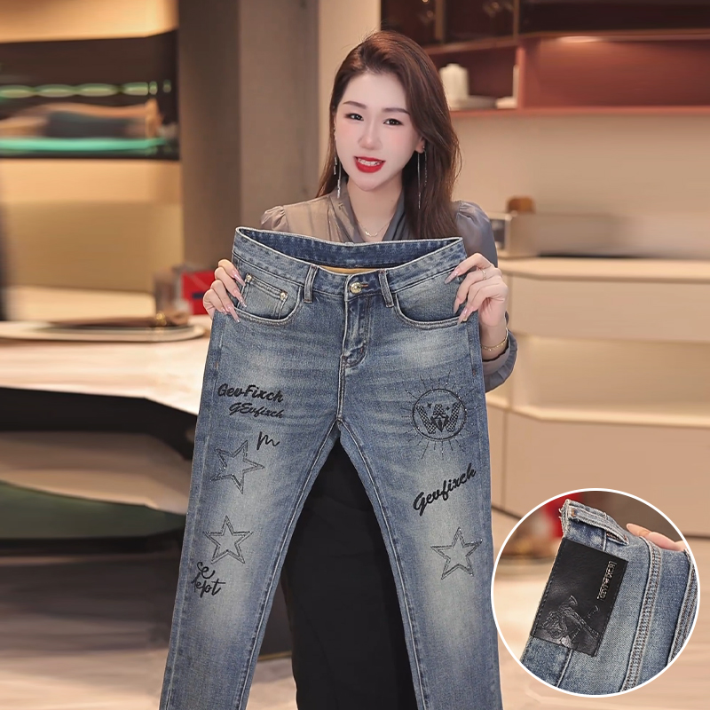 秋季高端男士烫钻牛仔裤时尚刺绣修身弹力显瘦裤子显高潮流穿搭