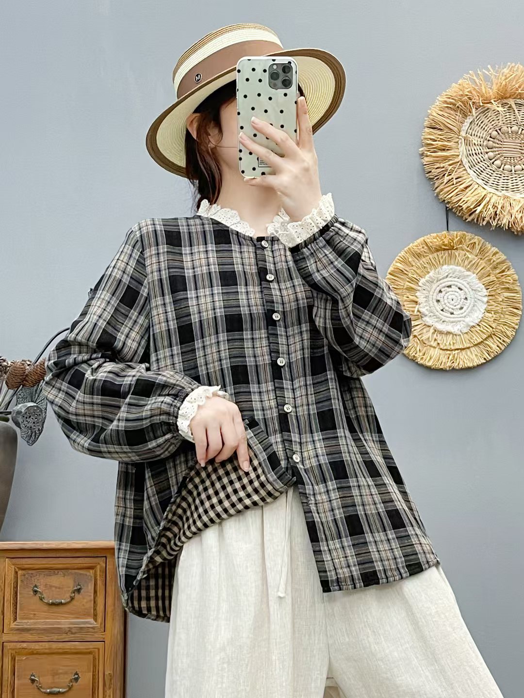 2025秋季新款花边领格纹棉纱衬衫休闲百搭宽松上衣女86308