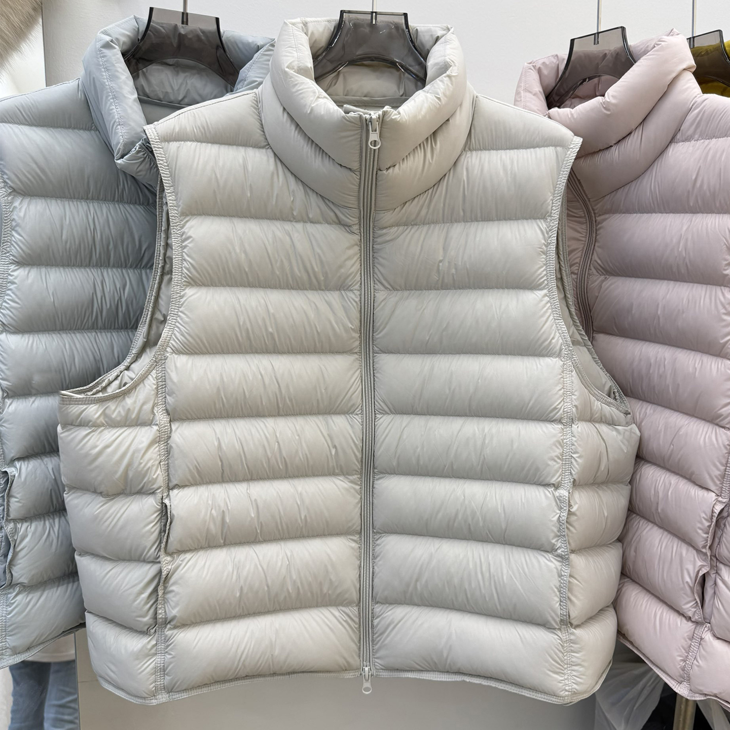 2025秋冬新款排骨轻薄羽绒马甲女短款90立领保暖背心马夹外套百搭