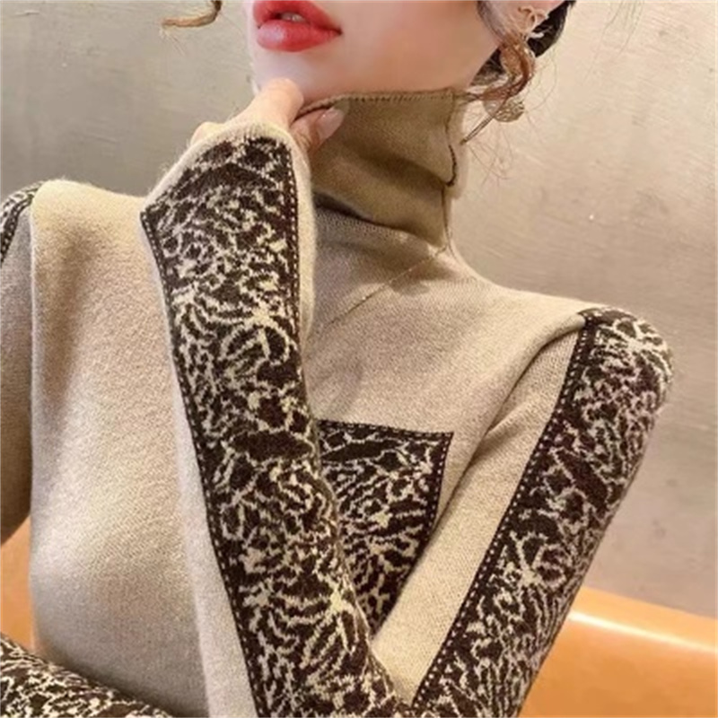 高领毛衣女款2025秋冬季新款时尚打底衫高级感洋气显瘦内搭针织衫