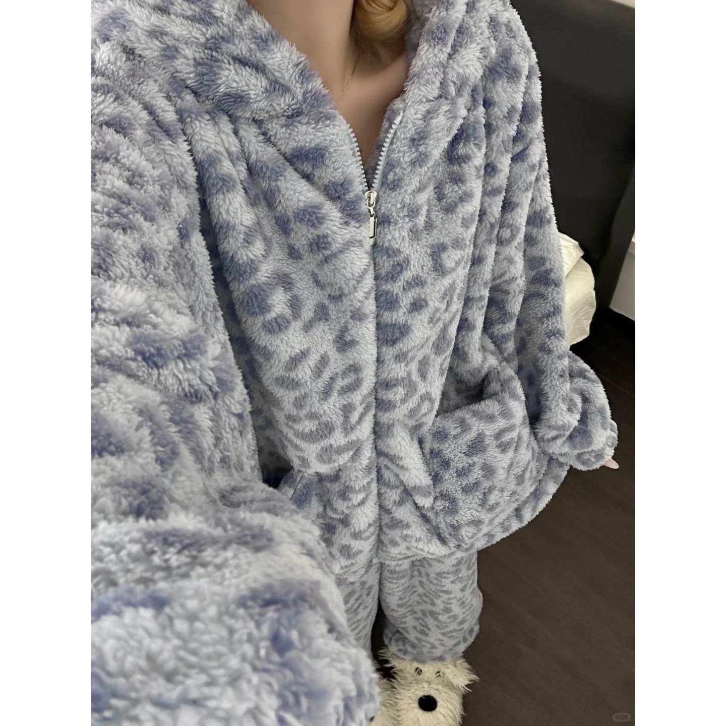 蓝色兔耳朵豹纹珊瑚绒睡衣女可外穿韩系冬季新款套装加绒家居服