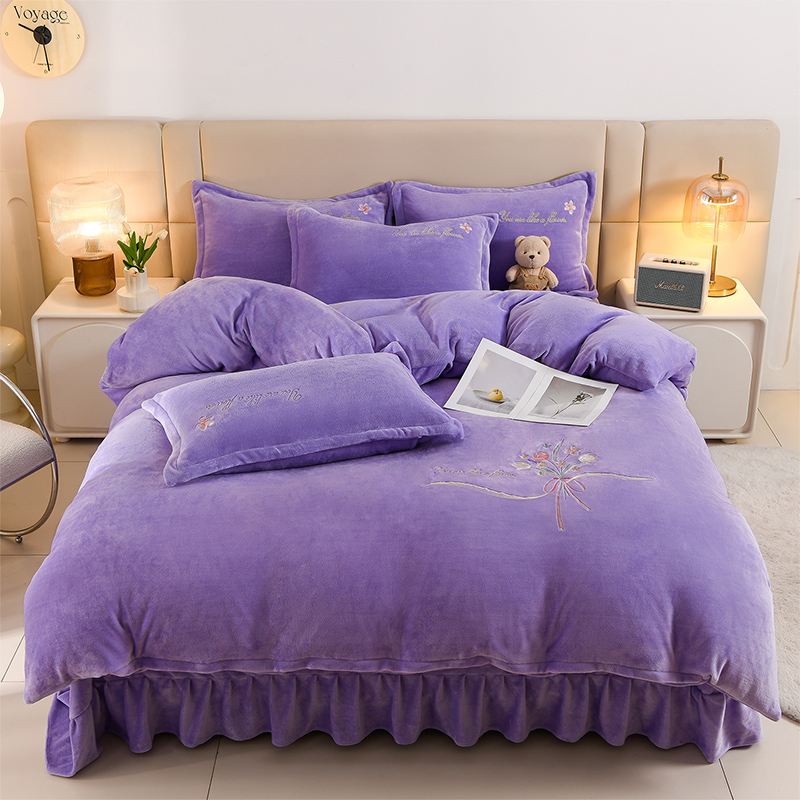 冬季加厚保暖绣花纯色牛奶绒四件套防静电床上用品