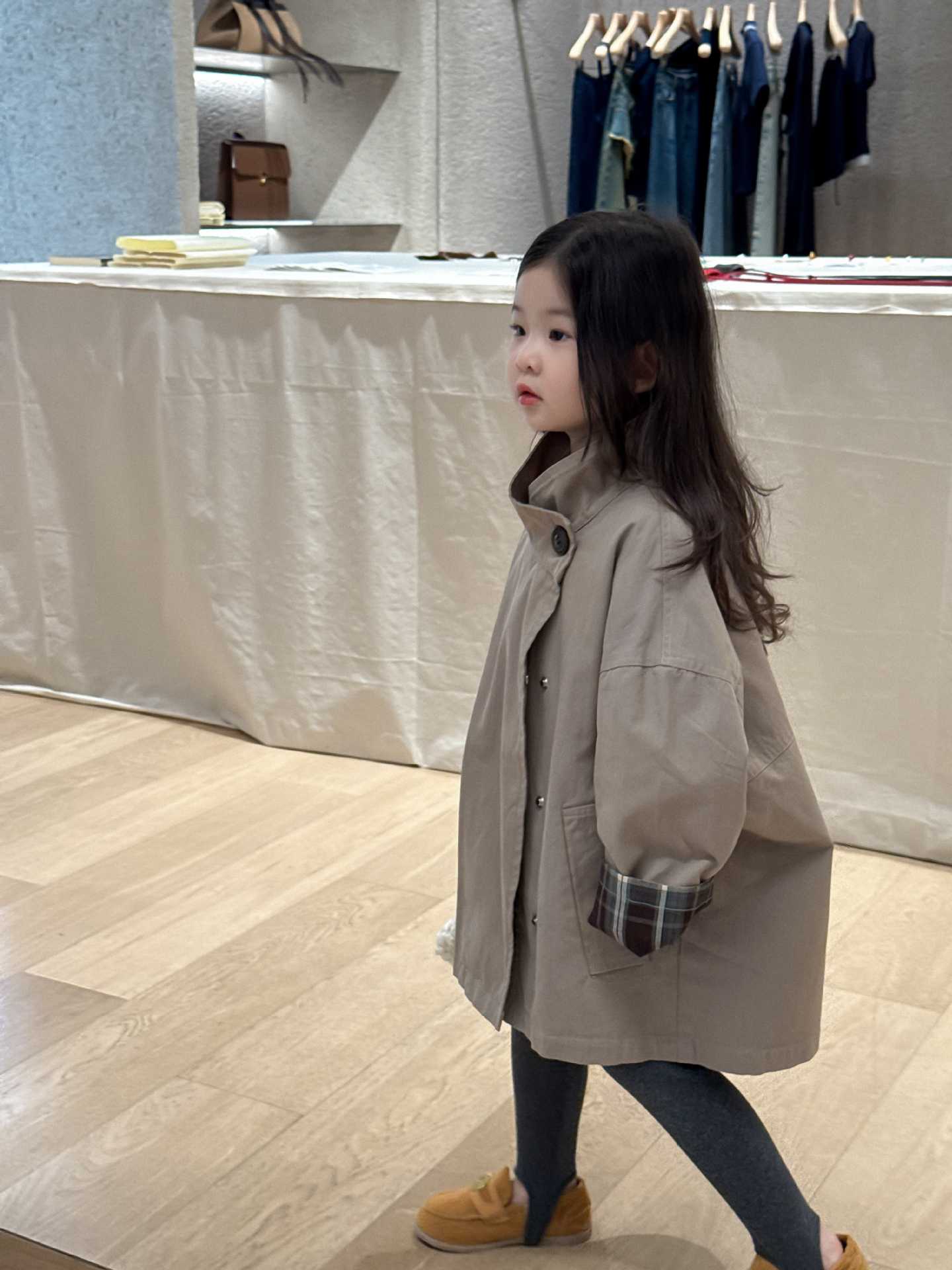 2025秋季女童韩版风衣外套儿童洋气时髦上衣中长款风衣童装秋装潮