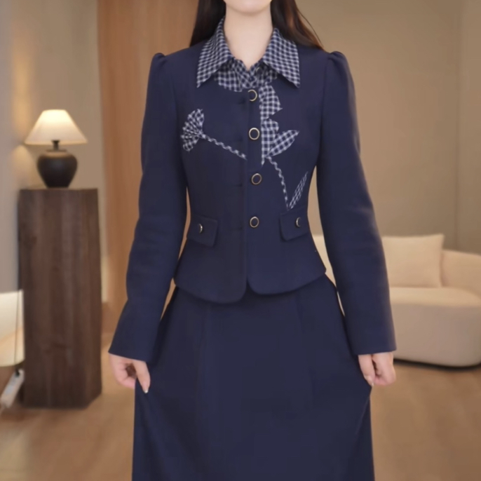 【外套+连衣裙 】2025秋季气质时尚设计感修身洋气收腰两件套女装裙