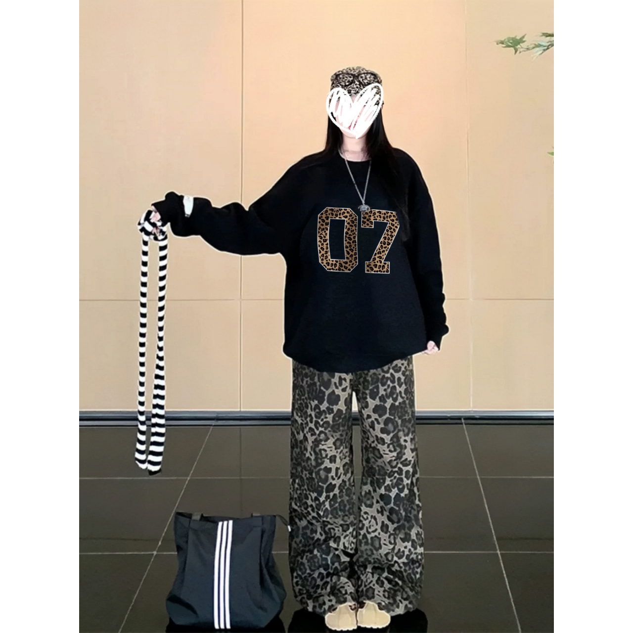 YWBY早秋爆款学院风螺口长袖圆领休闲百搭印花纯棉T恤中性风上衣