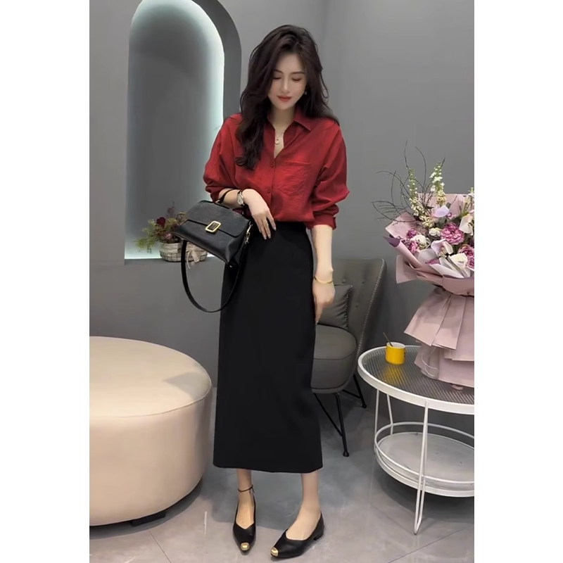 拉夏贝尔时尚气质套装2025初秋衬衫黑色半身裙盐系高级感两件套装