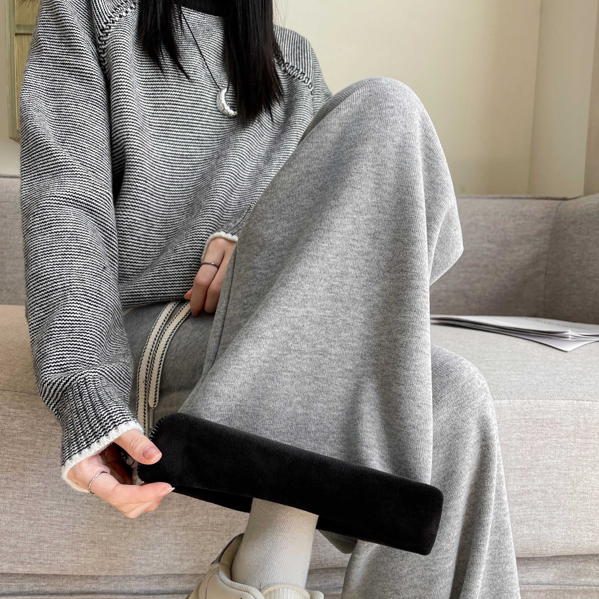 糯米裤女秋冬季高腰垂感宽松休闲阔腿裤加绒加厚直筒裤外穿长裤