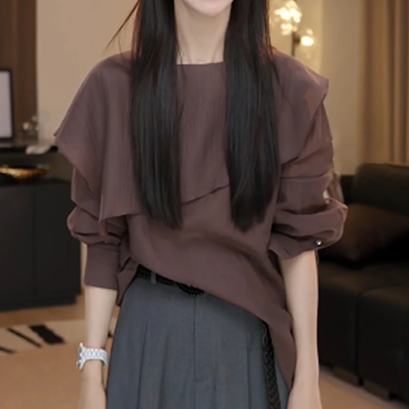 2025秋季新款纯色设计感短袖衬衫女潮流小众洋气显瘦百搭衣服