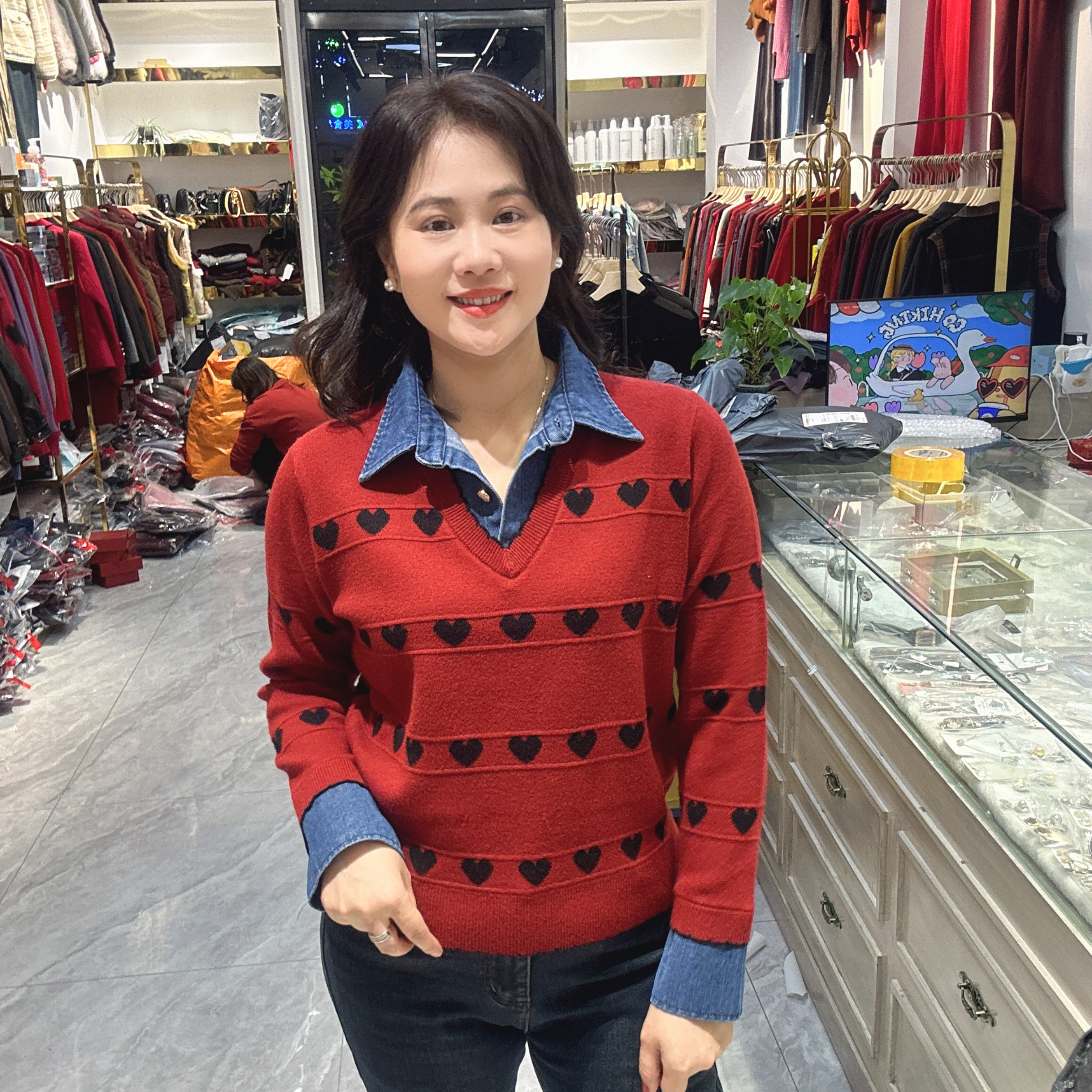 1-6772翻领拼接毛衣55长