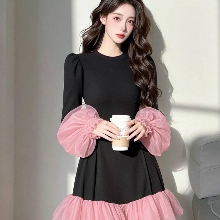 高级感超好看气质网纱拼接黑色连衣裙子女春秋冬季2025新款小个子