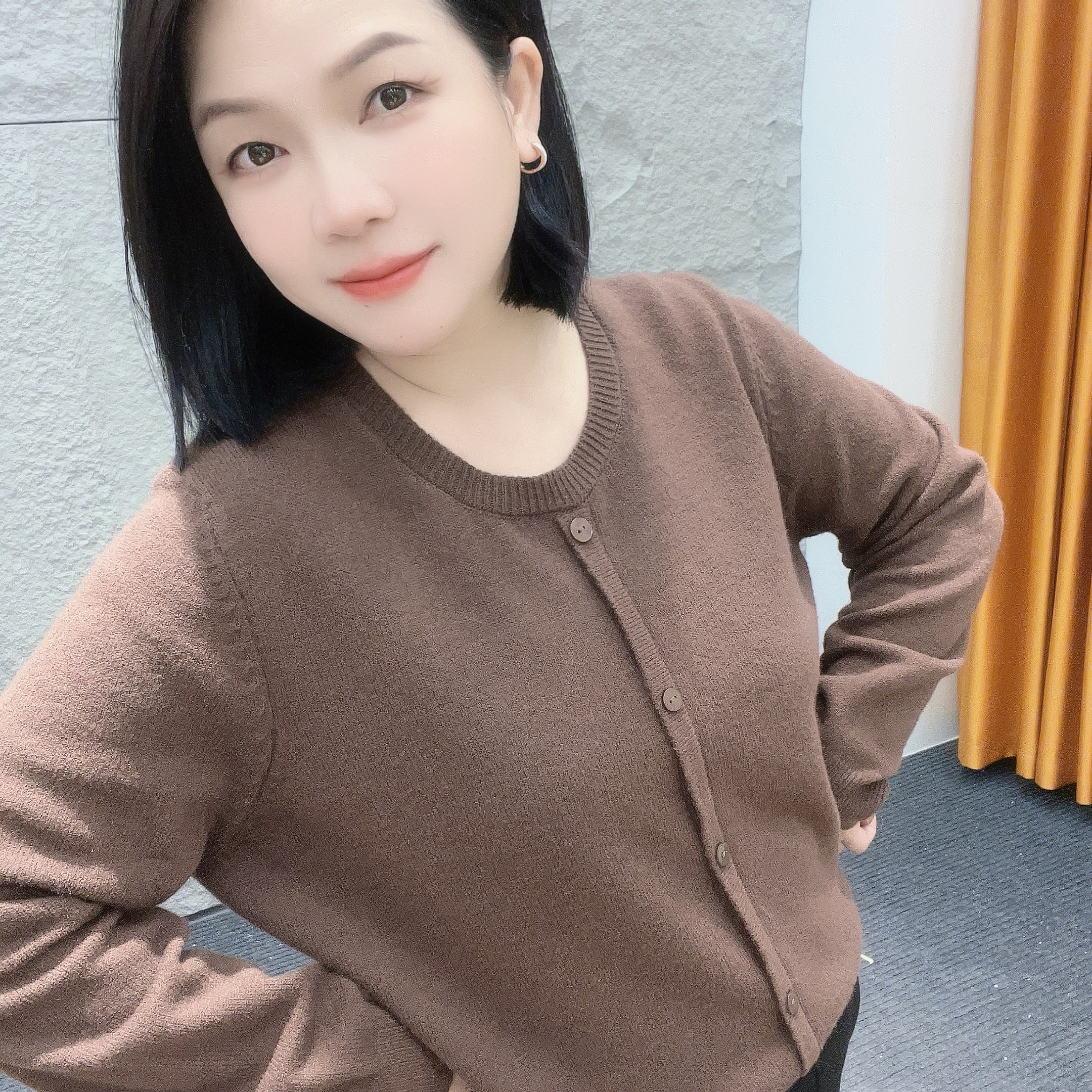 5672微胖福音秋冬新款设计感咖色圆领针织假开衫女韩系穿搭长袖