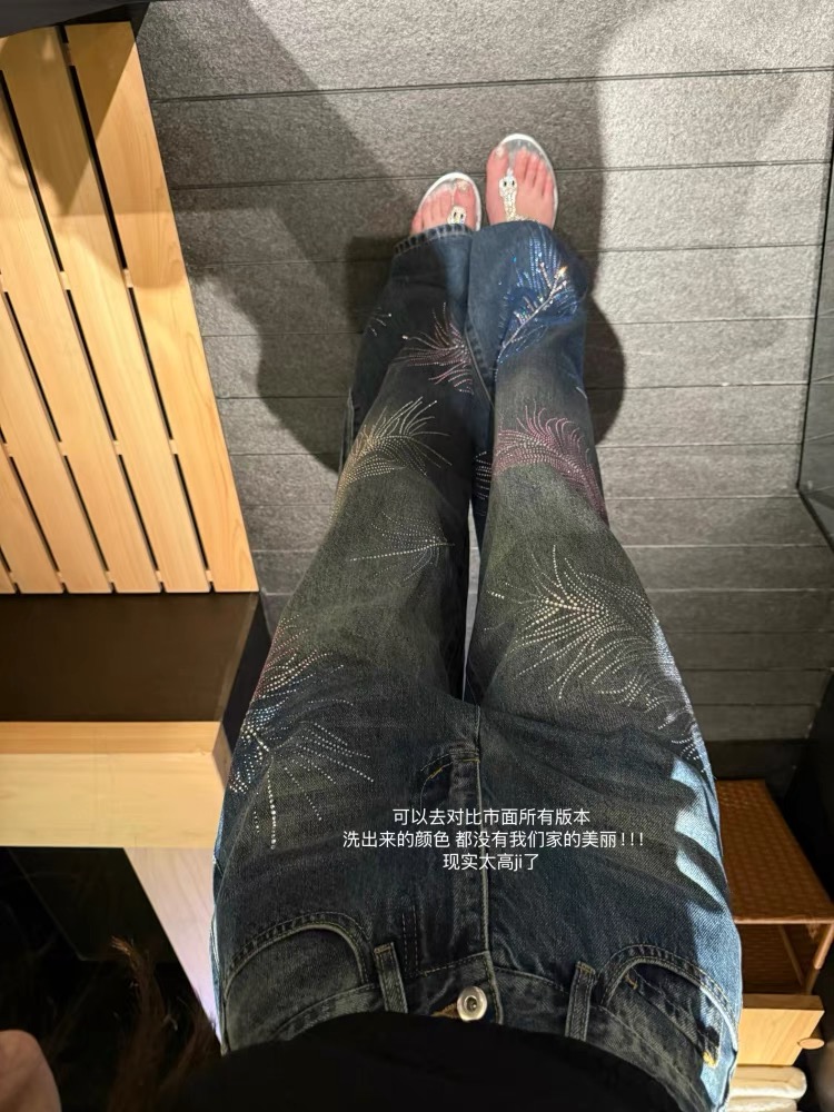 春夏新款高级轻奢定制彩色羽毛烫钻直筒牛仔裤女高腰显瘦阔腿长裤