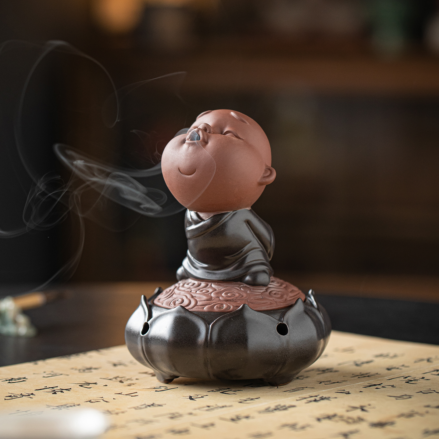 禅意小和尚陶瓷莲花盘香炉家用沉檀香炉茶室可爱小沙弥香薰炉摆件