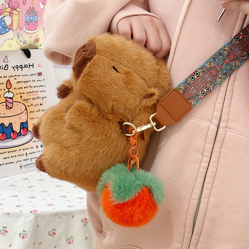 卡皮巴拉单肩包玩偶可爱女款斜挎包背零钱包水豚女孩毛绒玩具公仔