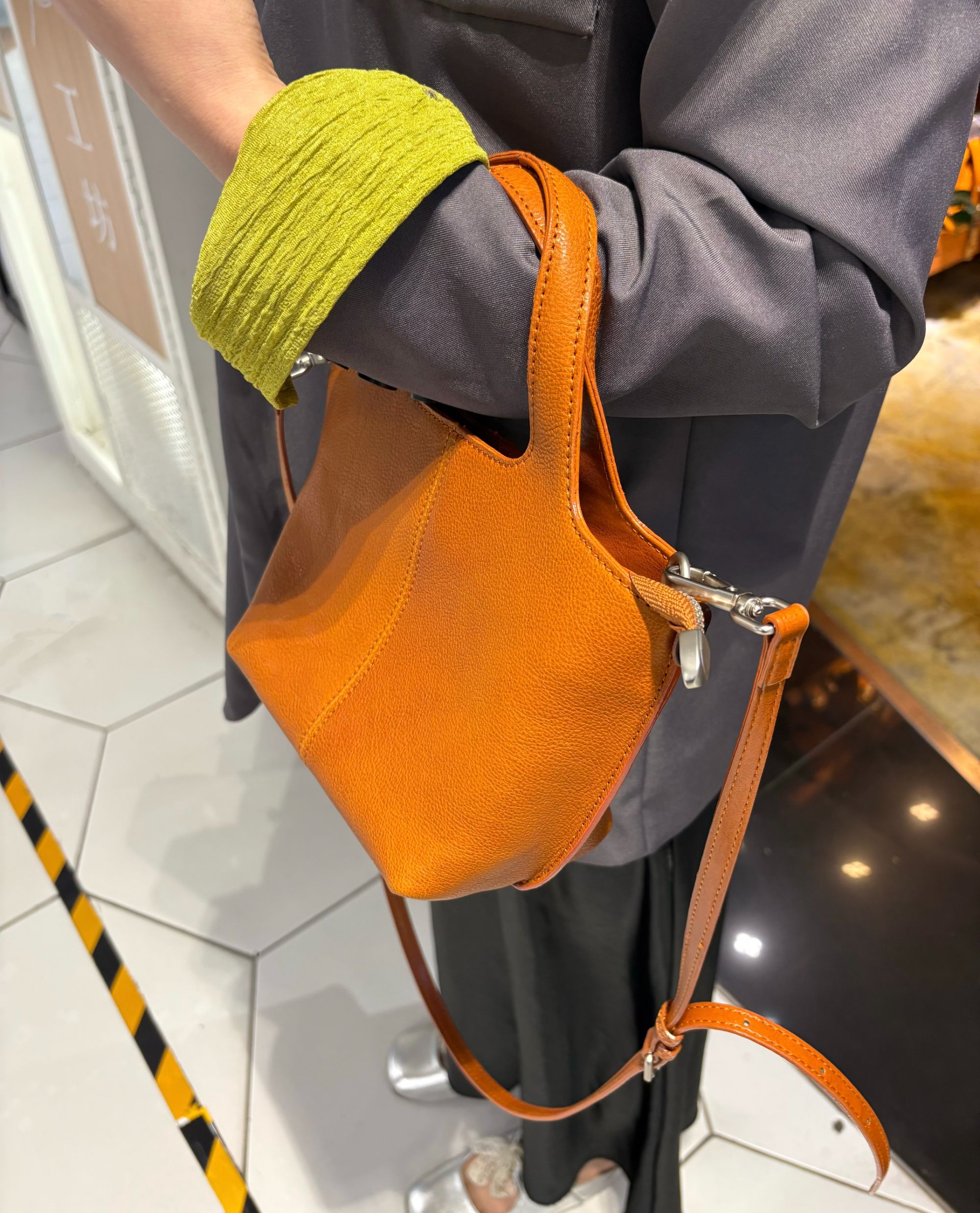 手工包明星同款水染植鞣牛皮复古遇花菜篮子手提斜跨包