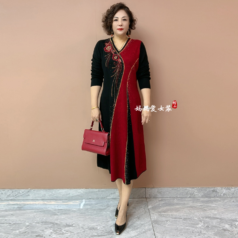 妈妈撞色连衣裙秋冬长袖高端收腰显瘦大码过膝减龄烫钻中长A字裙