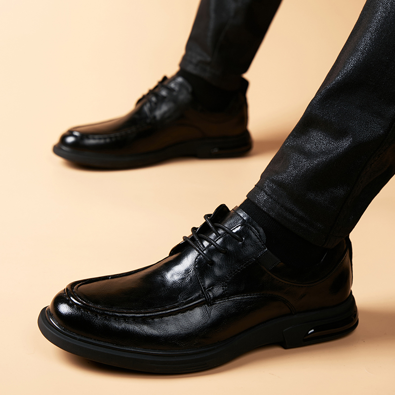 高端皮鞋新款男士休闲真皮透气商务正装英伦风百搭内增高软皮软底