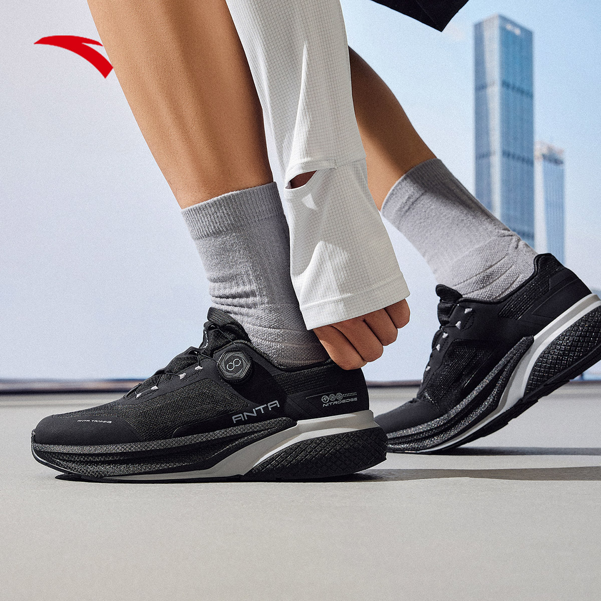 【燃炼MAX】安踏男士运动通勤百搭鞋子透气运动鞋男子缓震网面舒适