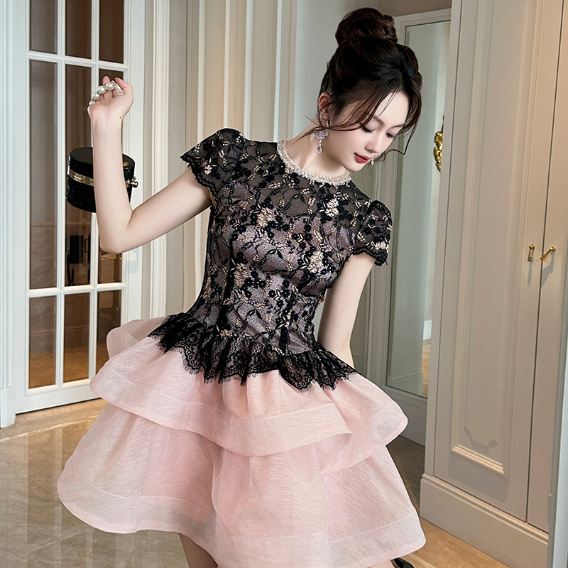 21689 蕾丝显瘦气质短款时尚性感设计感名媛拼接蓬蓬连衣裙