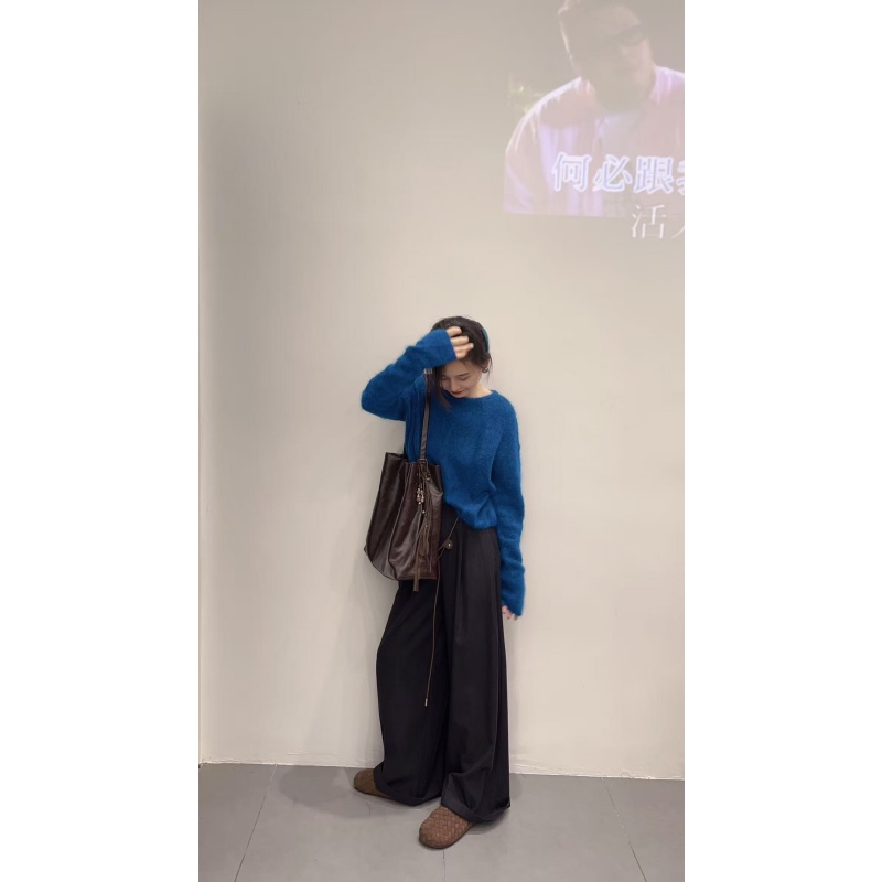 2026早秋新款日系温柔慵懒风软糯针织衫显瘦圆领毛衣百搭阔腿裤