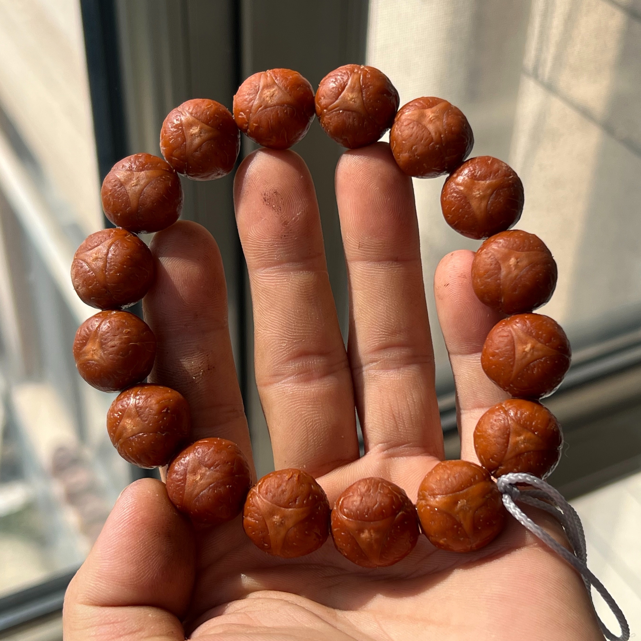尼泊尔龙眼菩提精品手串奶油皮