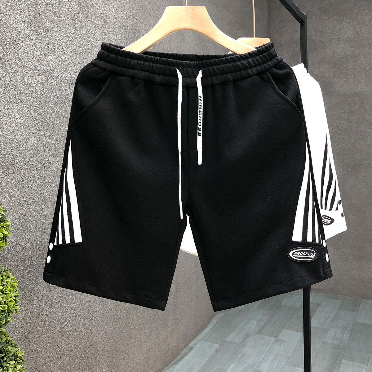 运动型宽松白色短裤男潮牌休闲五分裤2025夏季新款男士高端大裤衩