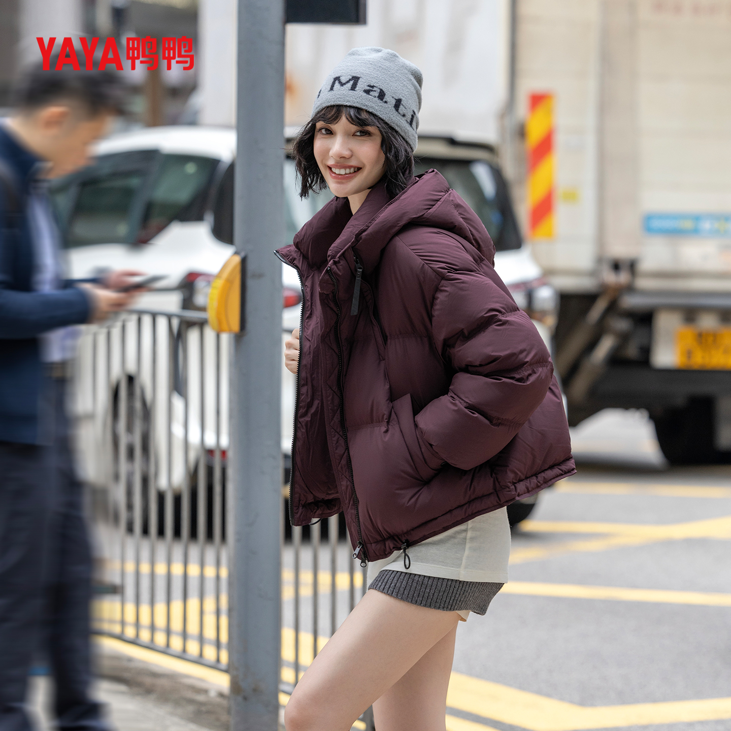 YAYA/鸭鸭羽绒服女款爆款2025新款正品新国标90绒保暖高级外套