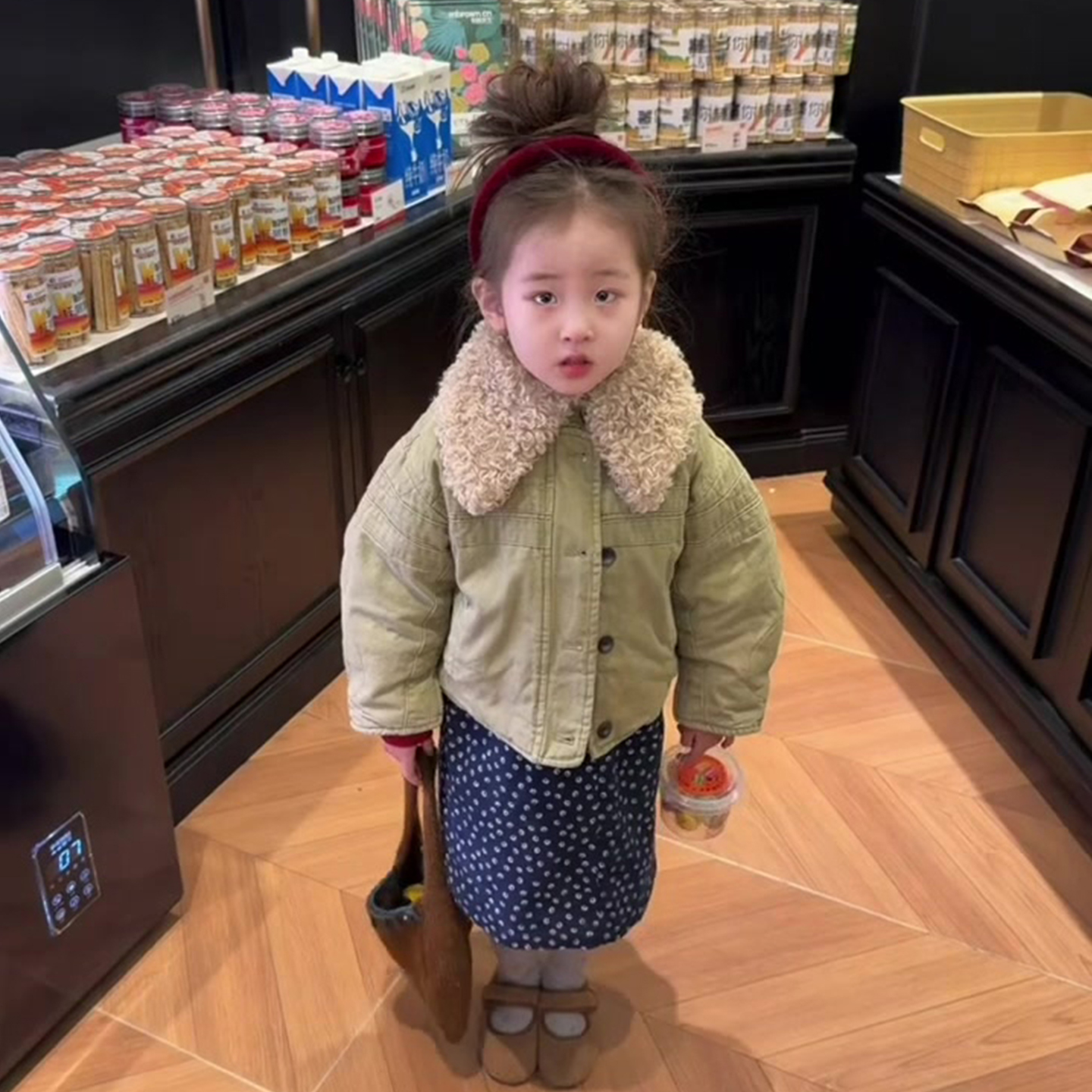 壹妈童装女童时尚套装秋冬新款洋气儿童卡其色夹棉外套碎花半身裙