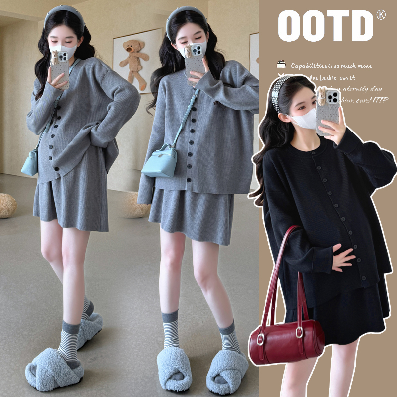 孕妇套装2026秋冬季孕妇新品针织开扣圆领开衫毛衣上衣半裙套装