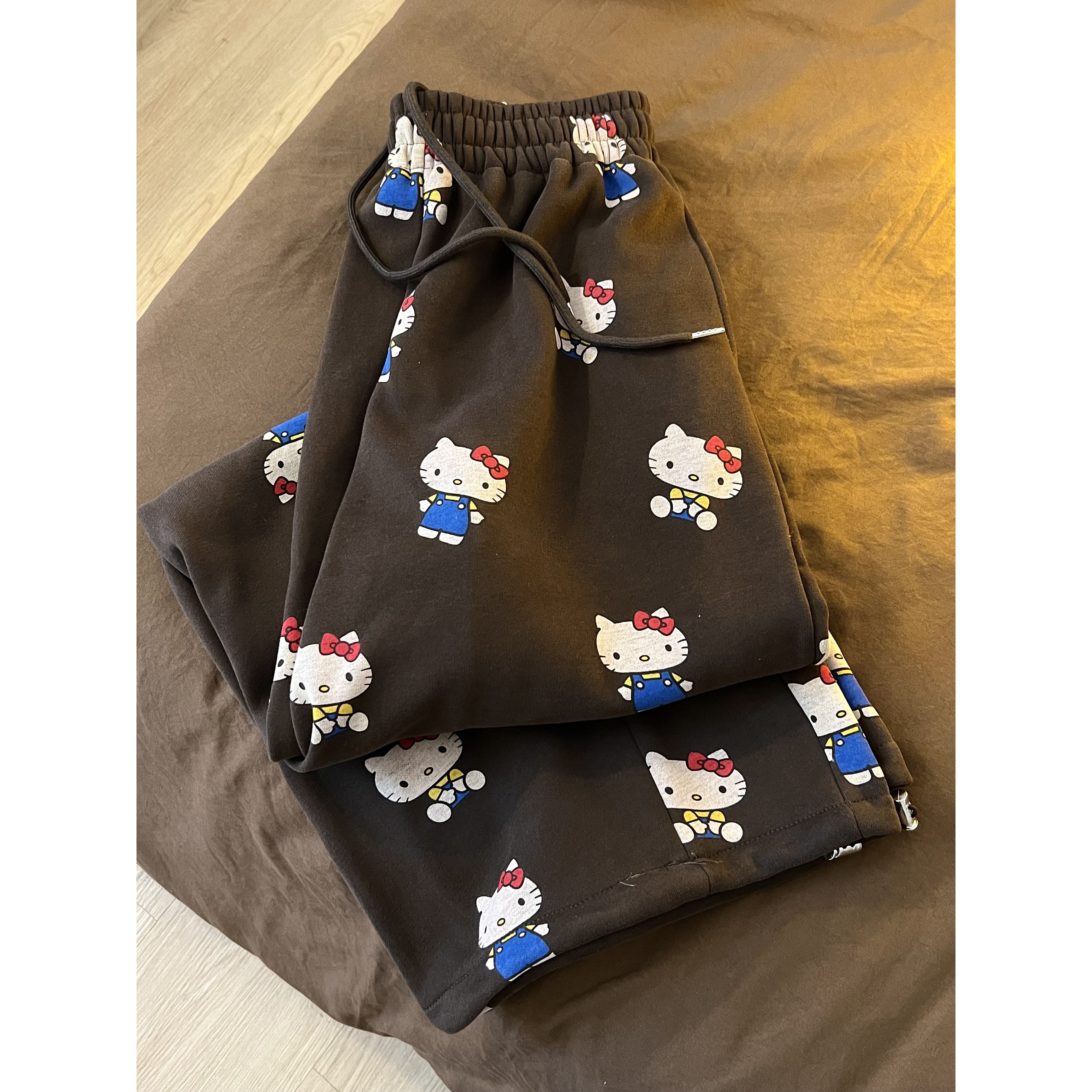 可爱少女Kitty印花德绒睡裤女秋冬新款宽松加厚遛弯裤长裤可外穿