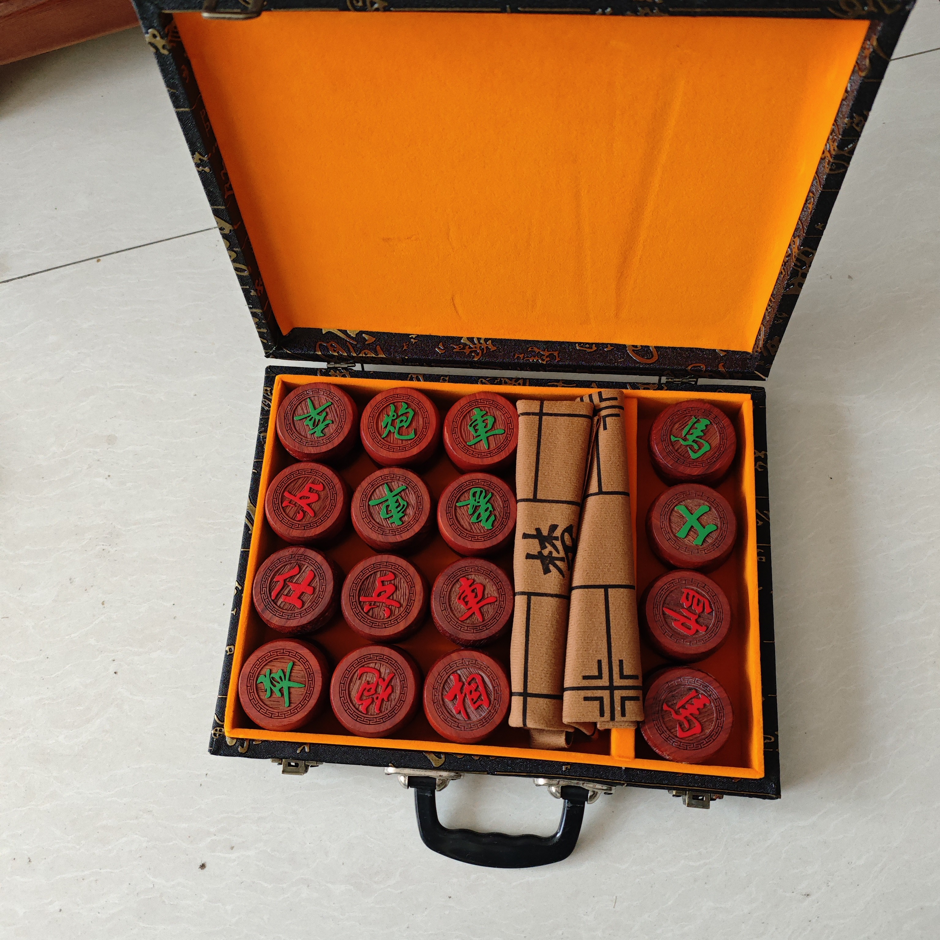 红实木中国象棋高档礼盒装耐磨耐敲适合送礼长辈实木象棋立体高端