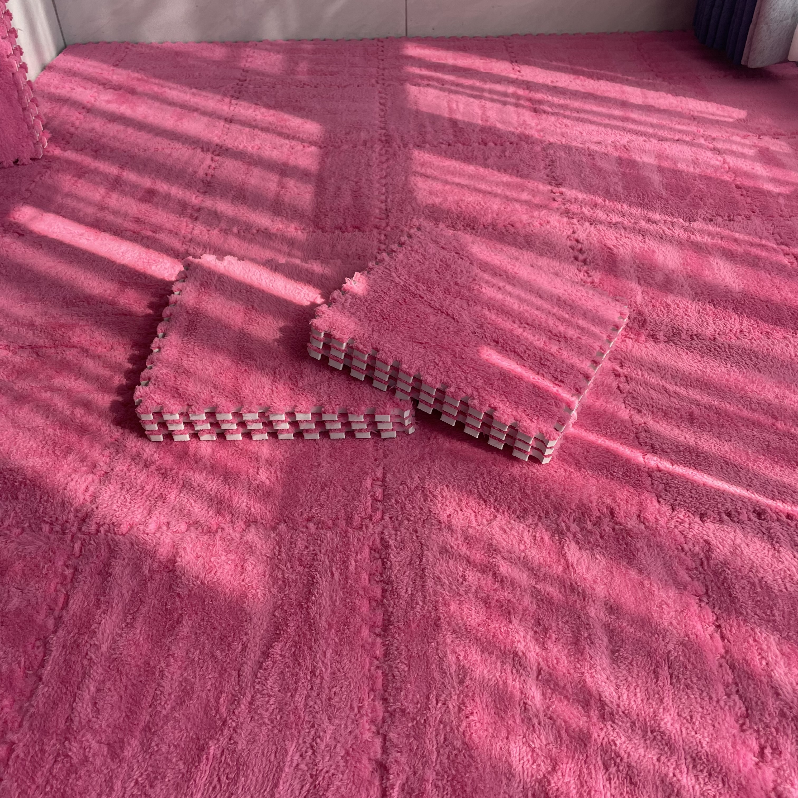 卧室拼接地毯毛绒泡沫地垫家用床边毯少女房间地毯隔音降噪地毯垫