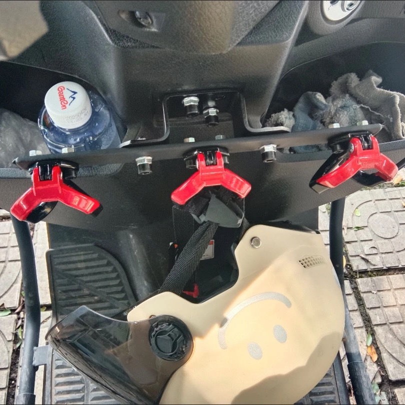 防脱型uy125铃木踏板摩托车挂钩改装 双螺丝固定专车专用款挂钩