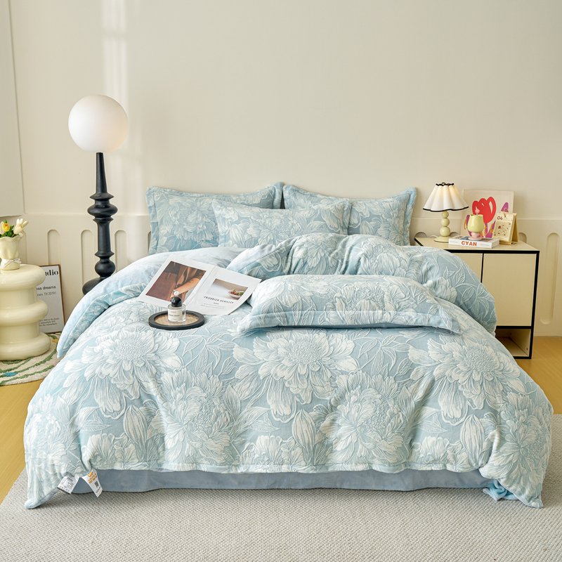 A类高克重5D雕花牛奶绒四件套加厚加绒亲肤舒适保暖抗静电可机洗