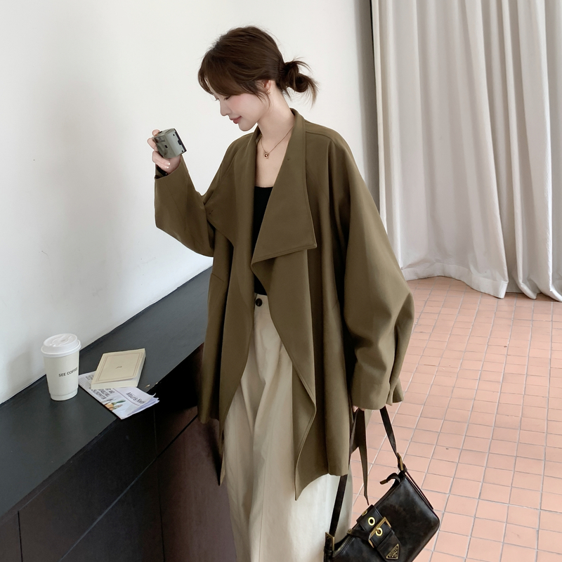 2025春秋新款气质时尚复古休闲中长款外套卡其色大翻领廓形风衣女