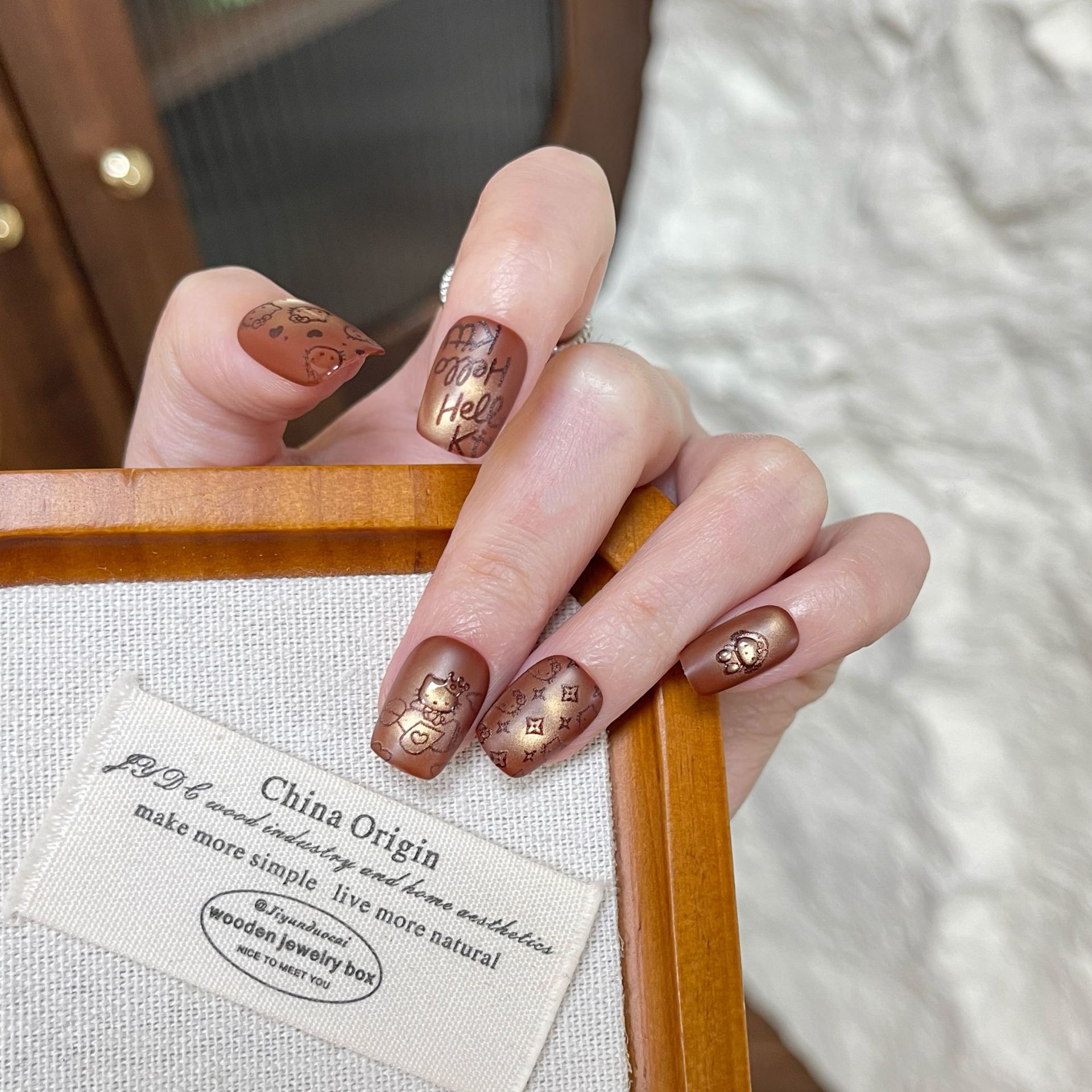 【磨砂咖啡KT猫】十片装穿戴甲 秋冬高级感氛围美甲贴片 可拆卸甲片