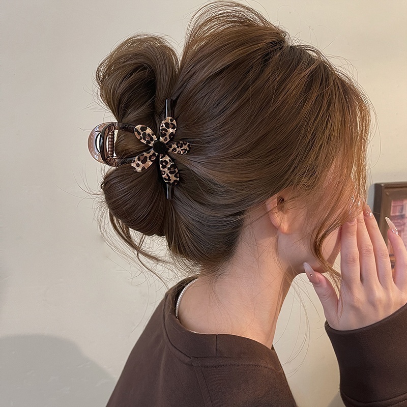 头饰气质后脑勺花朵发夹发卡女2025新款感豹纹盘发鲨鱼大号夹发饰