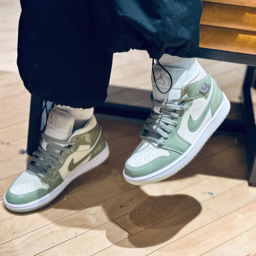 NIKE耐克女子WMNS AIR JORDAN 1 MID SE中帮休闲篮球鞋HF4079-003