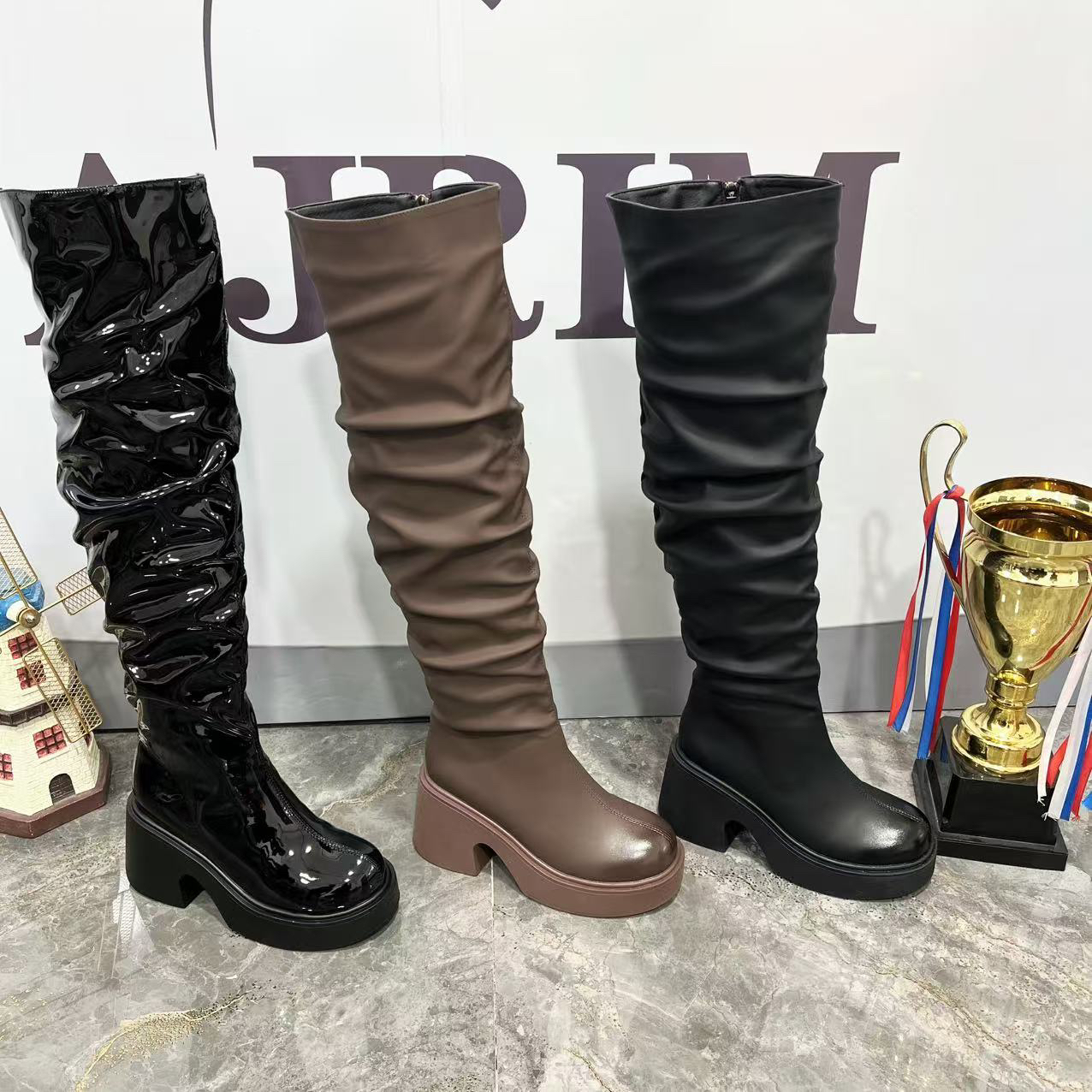 kk 3070时尚加绒时装高筒靴时装靴长筒百搭长靴褶皱靴厚底