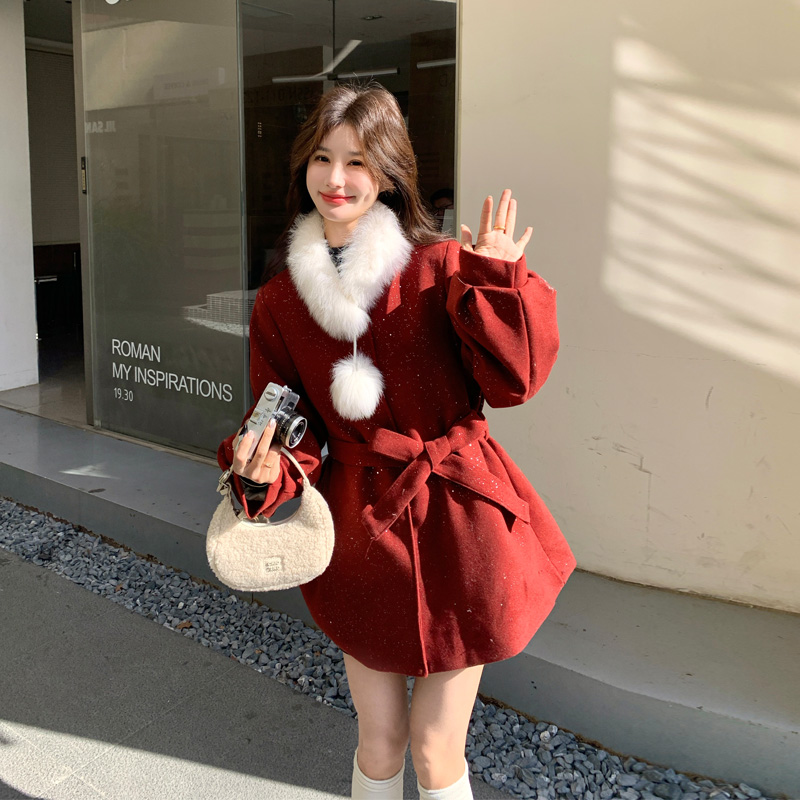 冬季氛围感新年红真狐狸毛领羽绒服2025新款优雅气质千金风厚外套