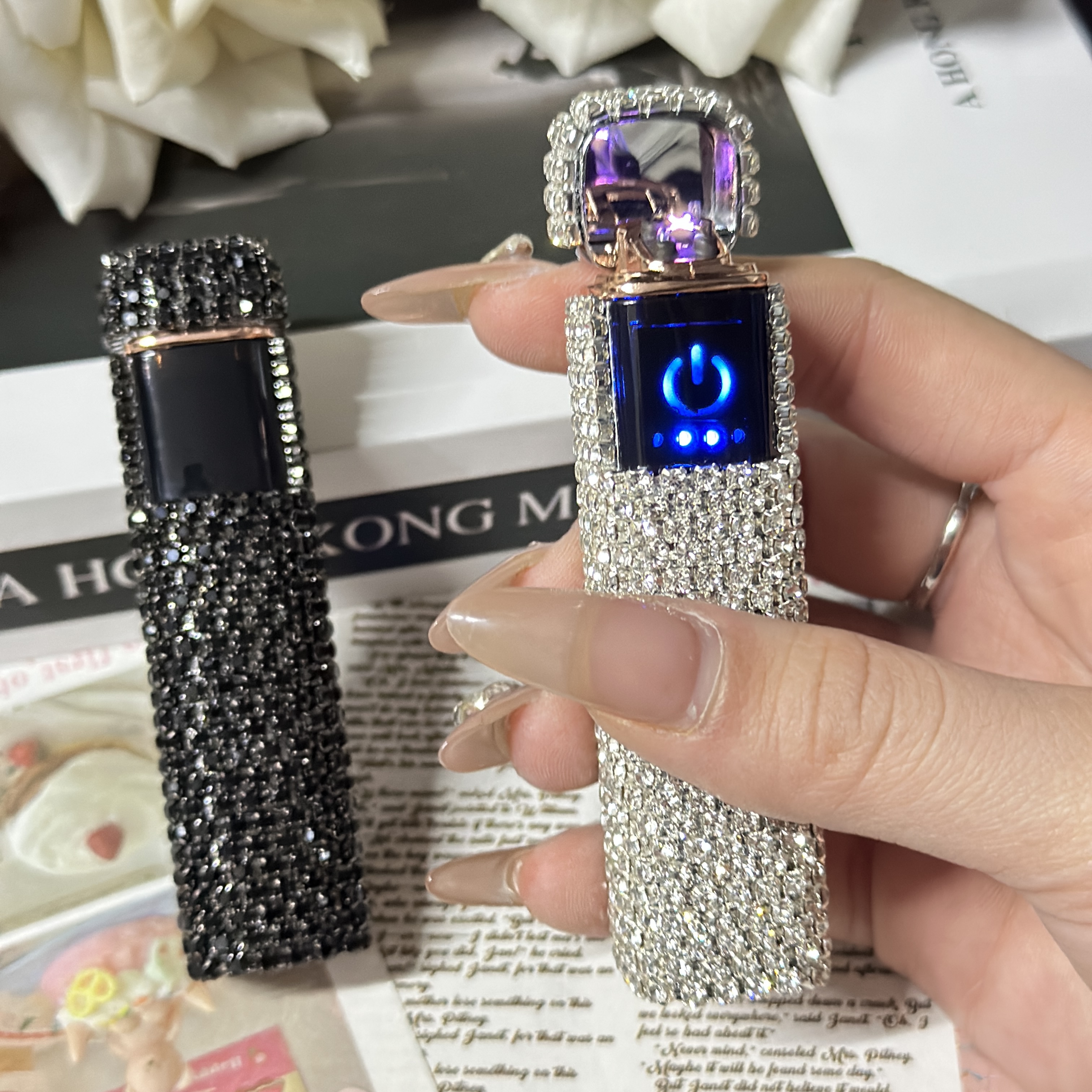 苏苏原创轻奢高颜值女士镶钻触摸感应充电打火机精致送女友闺蜜礼