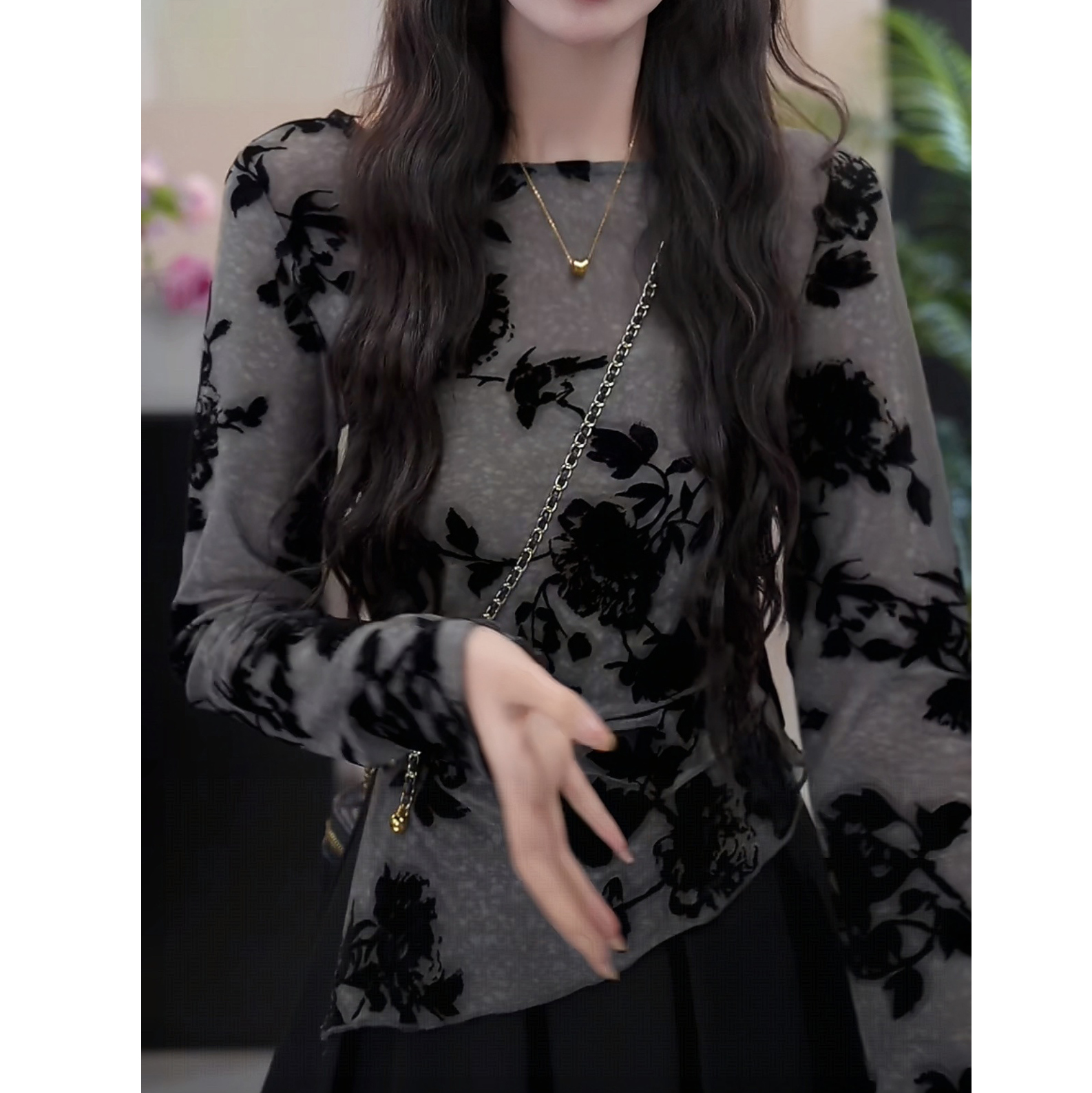 【凉露沾衣】2025夏季新款千金风不规则下摆长袖T恤女设计感上衣潮