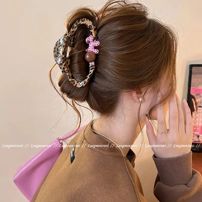 豹纹镂空云朵抓夹女高级感2025新款秋冬发量大后脑勺鲨鱼夹子发饰