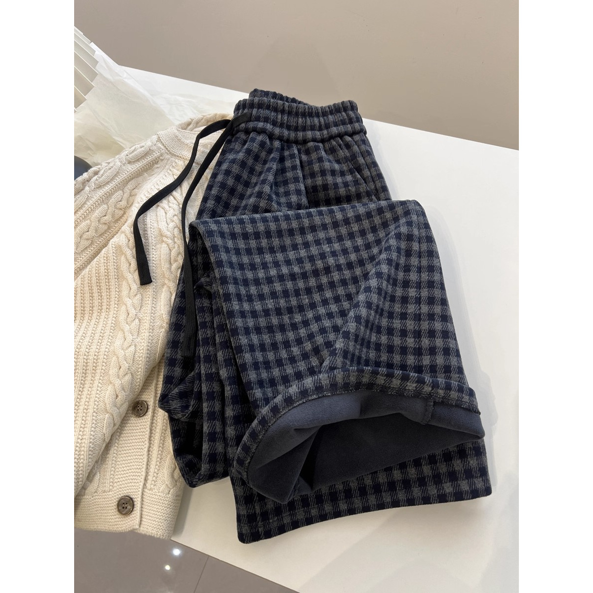 韩版复古高腰百搭直筒休闲裤女宽松加绒保暖格子裤减龄洋气冬季潮