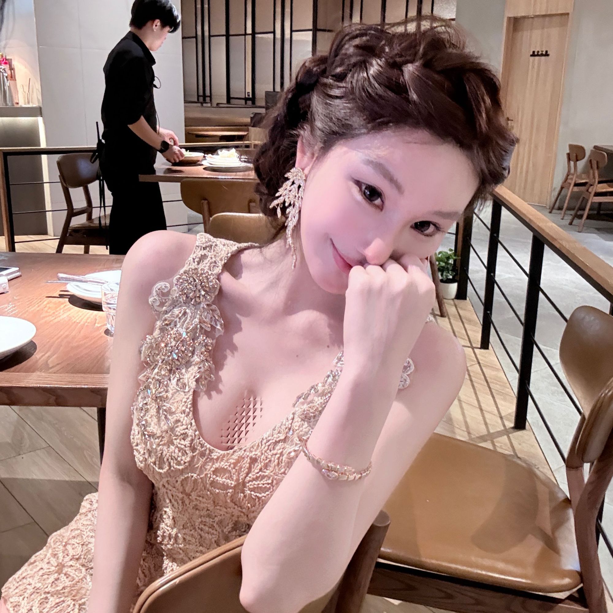 WW定制「花蕾纪语」显瘦收腰气质网红轻奢时尚小众设计感连衣裙