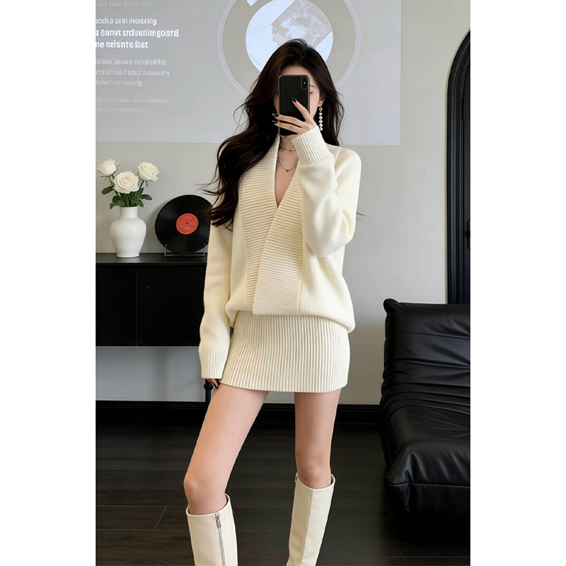 MARIE.COCO秋冬氛围感收腰显瘦包臀连衣裙小个子气质针织短裙子