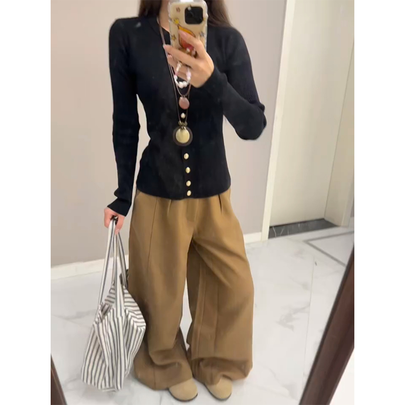parkyeon高级感黑色纽扣针织衫女秋季新款高腰阔腿休闲裤时尚套装