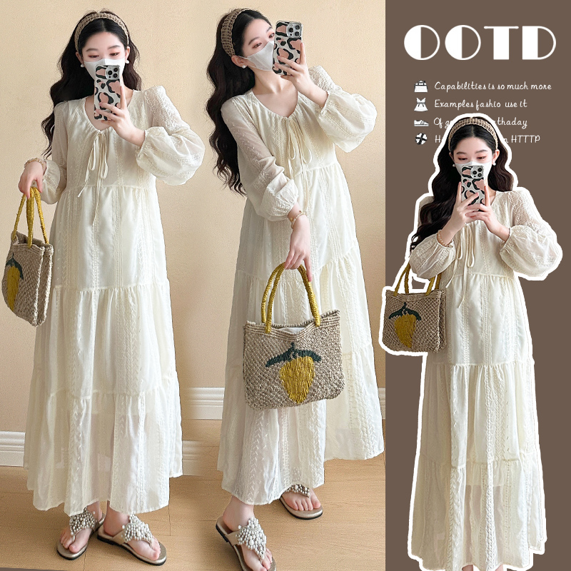孕妇装2025春夏新款韩版时尚重工刺绣圆领减龄气质显瘦孕妇连衣裙